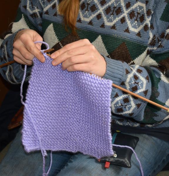 Hands knitting